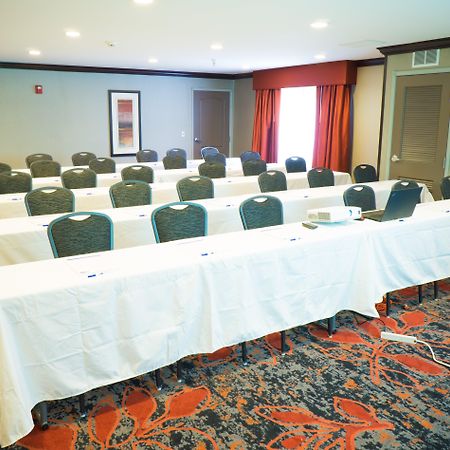 Holiday Inn Express & Suites Rapid City By Ihg Экстерьер фото